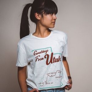 Greetings from Utah Tee - The Parks Apparel 